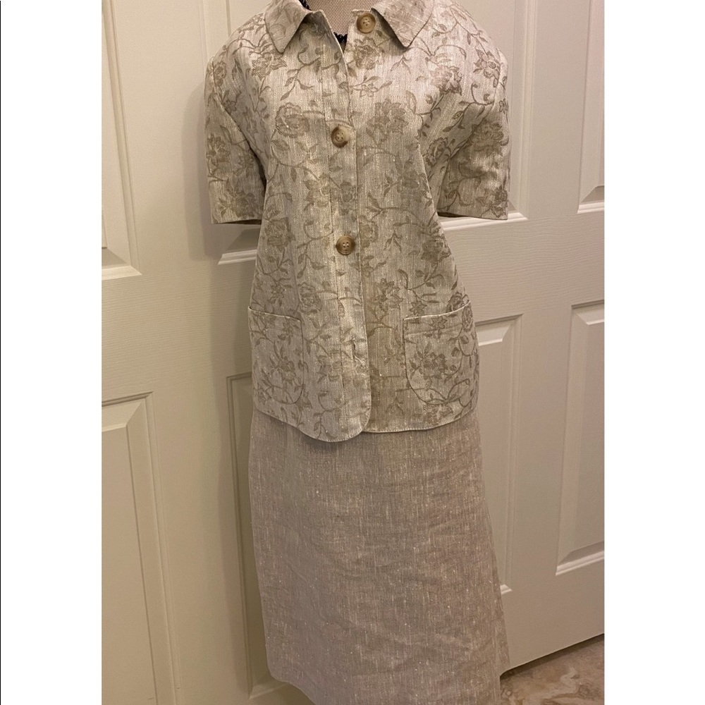 Ladies skirt set